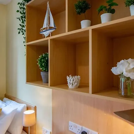 89 - Spacious Townhouse By Shortstays Дом отдыха