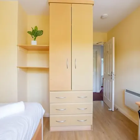 89 - Spacious Townhouse By Shortstays Vakantiehuis