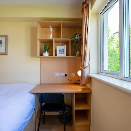 89 - Spacious Townhouse By Shortstays Galway