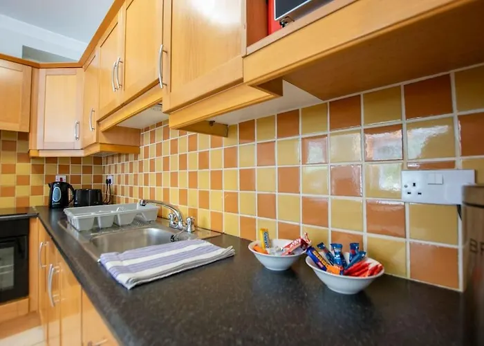 89 - Spacious Townhouse By Shortstays Galway