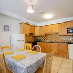 89 - Spacious Townhouse By Shortstays * ゴールウェイ