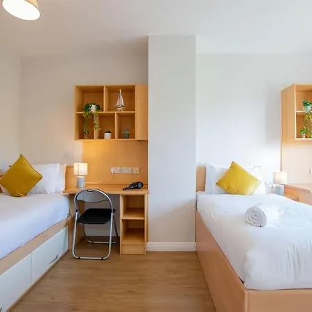 Σπίτι διακοπών 89 - Spacious Townhouse By Shortstays *