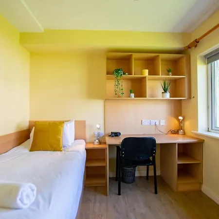 Σπίτι διακοπών 89 - Spacious Townhouse By Shortstays Γκάλγουεϊ